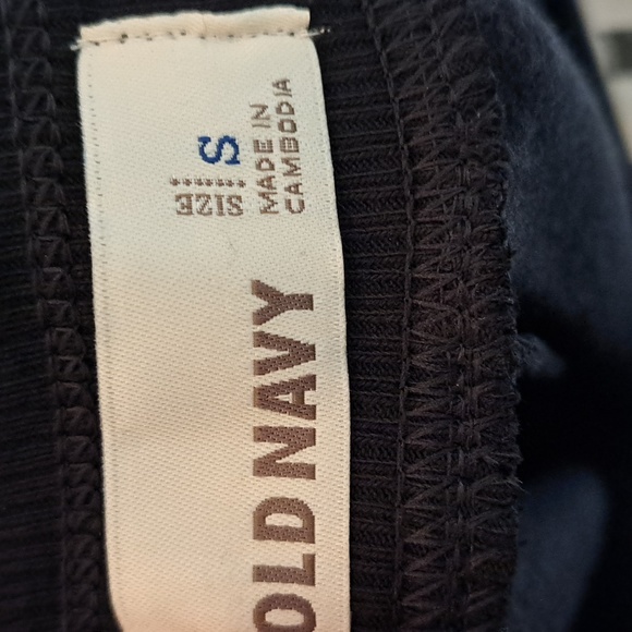 Old Navy Black Drawstring Fleece Lined Wide Leg Capri's.  Size Small NWT - Picture 7 of 8